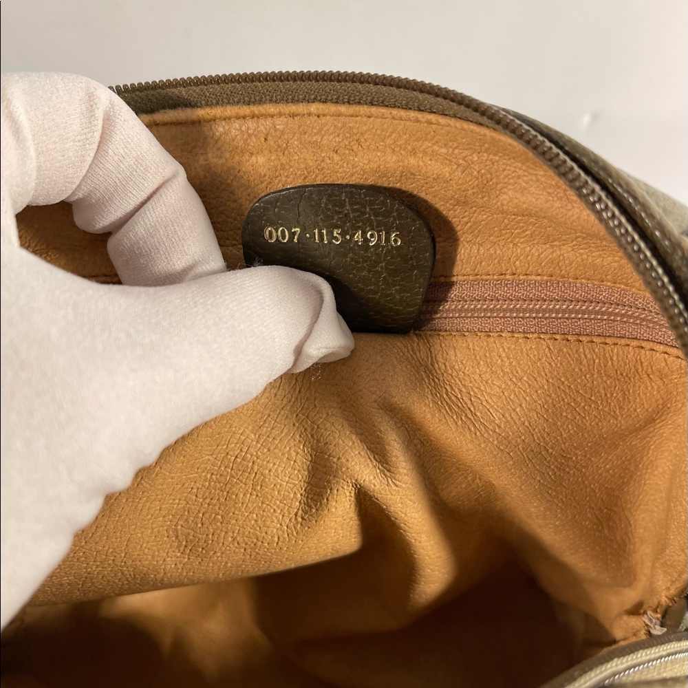 Gucci Vintage Leather Crossbody Shoulder Bag - Picture 6 of 10